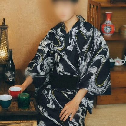 Kimono japonés tradicional de ropa formal para hombres