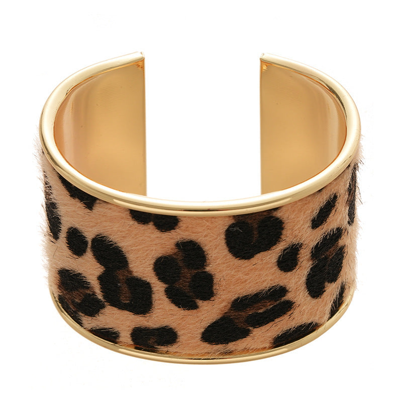 Geometry Pattern Twisted Open-ended Bracelet