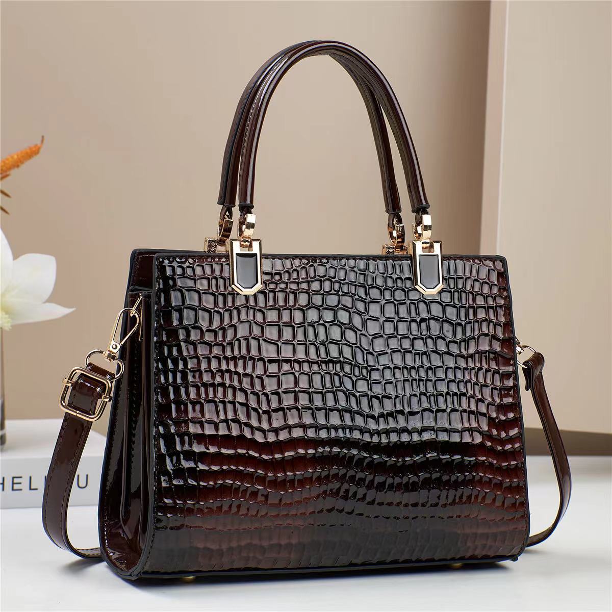 Momento Luxe Shoulder Bag
