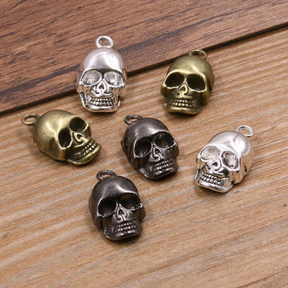 10 colgantes de cabeza de fantasma de calavera de 3 colores para Halloween
