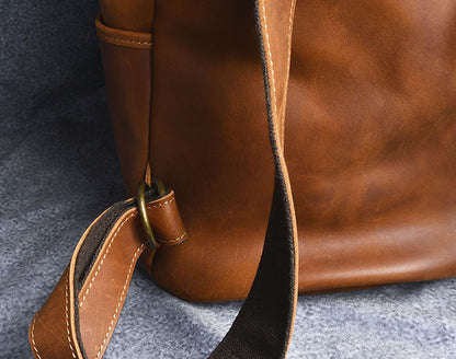 Mochila vintage de cuero de caballo para llevar a mano