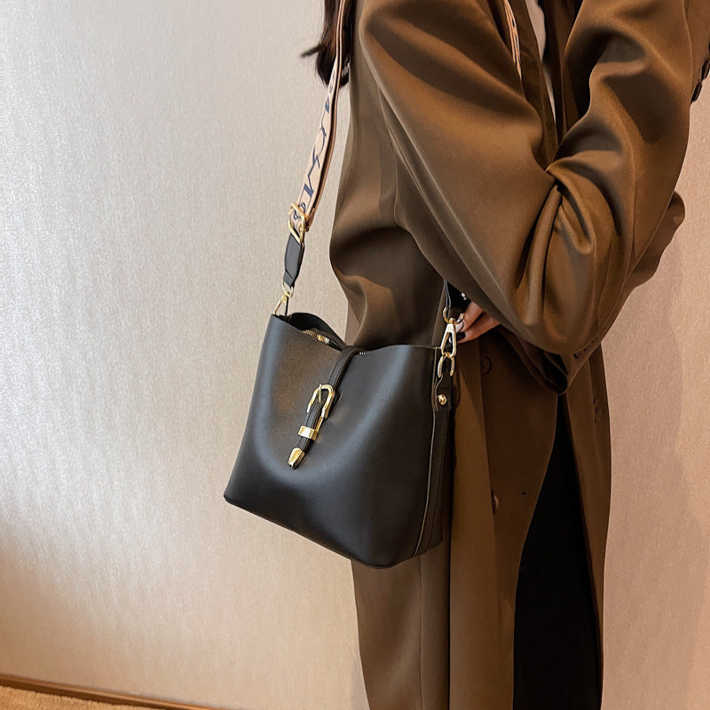 Majesta Vogue Bag