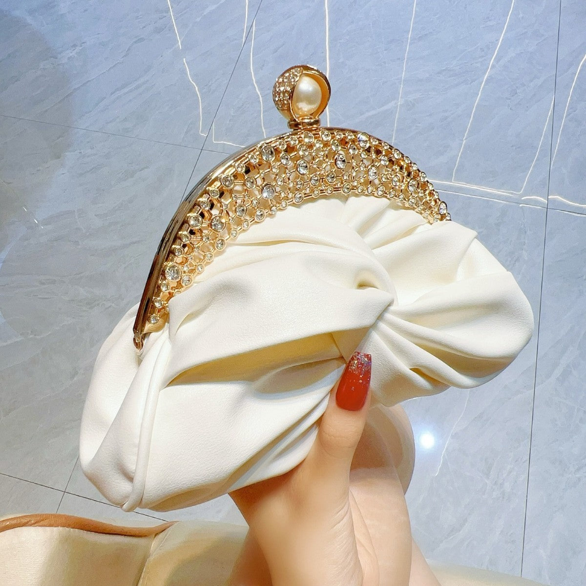 Diamond-embedded Socialite Mini Clutch