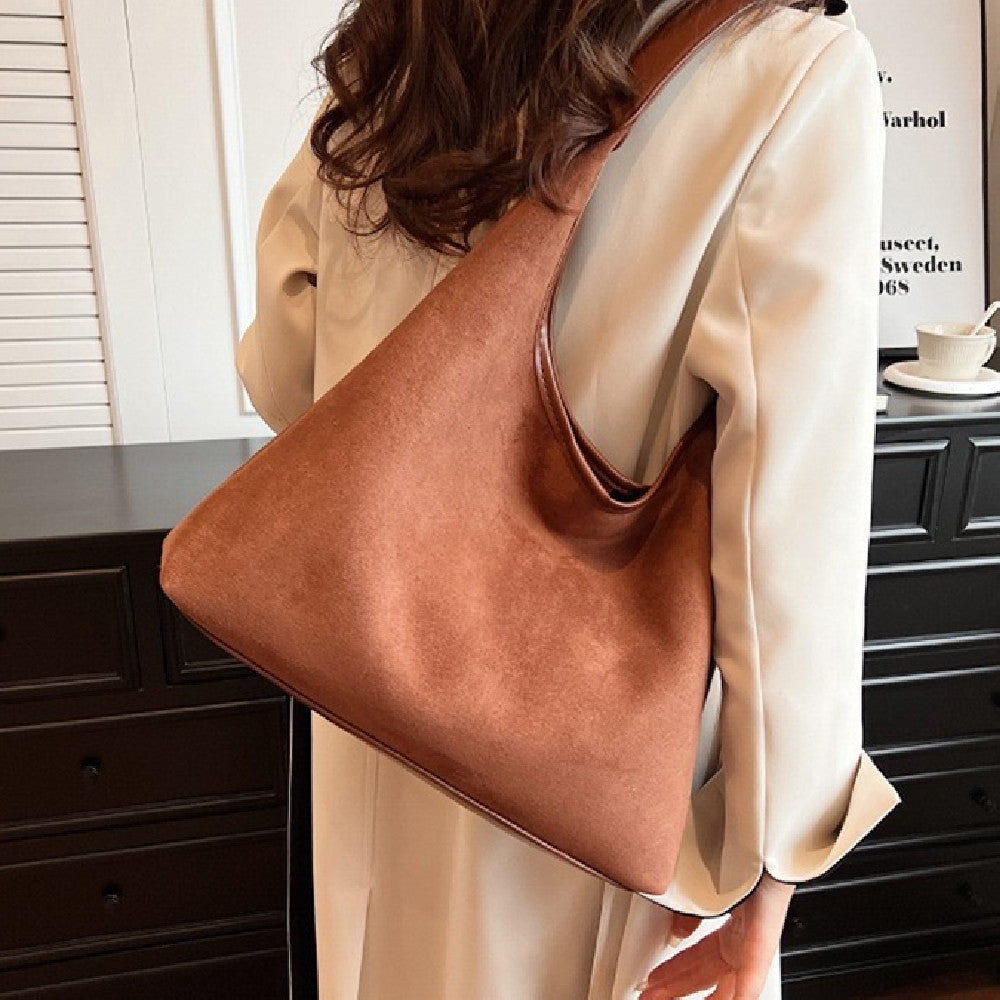 Élan Suede Tote