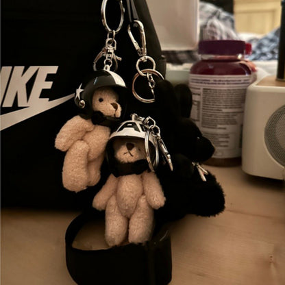Llavero de peluche con colgante de oso y casco de motocicleta de Corea del Sur