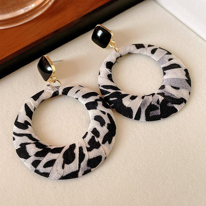 Resin Round Leopard Ear Clip Vintage Unique Earrings
