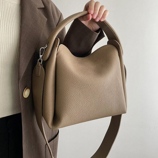 Lunarelle Everyday Messenger