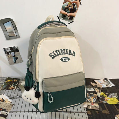 Mochila de viaje para pareja de estudiantes universitarios