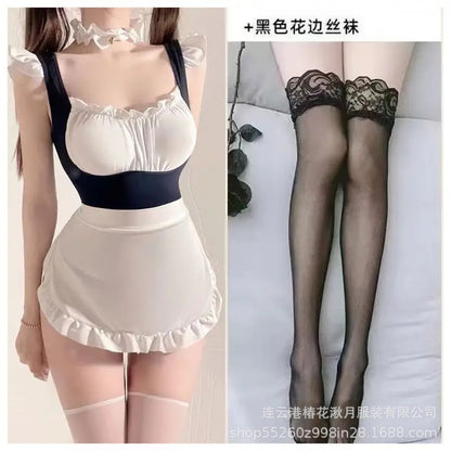 Lencería sexy y mono seductor