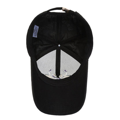 Gorra bordada con visera de alce