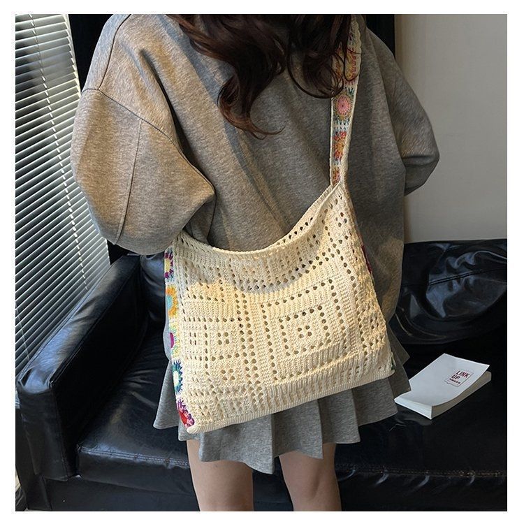 Urban Knitted tote