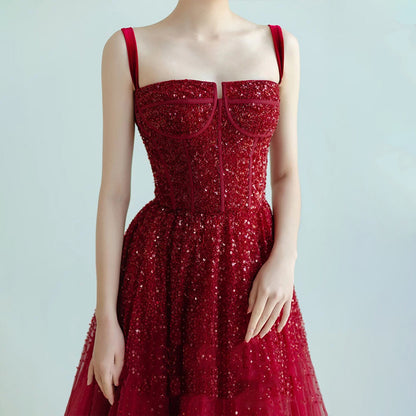 Nuevo vestido de princesa de alta gama con lentejuelas y tirantes para mujer.